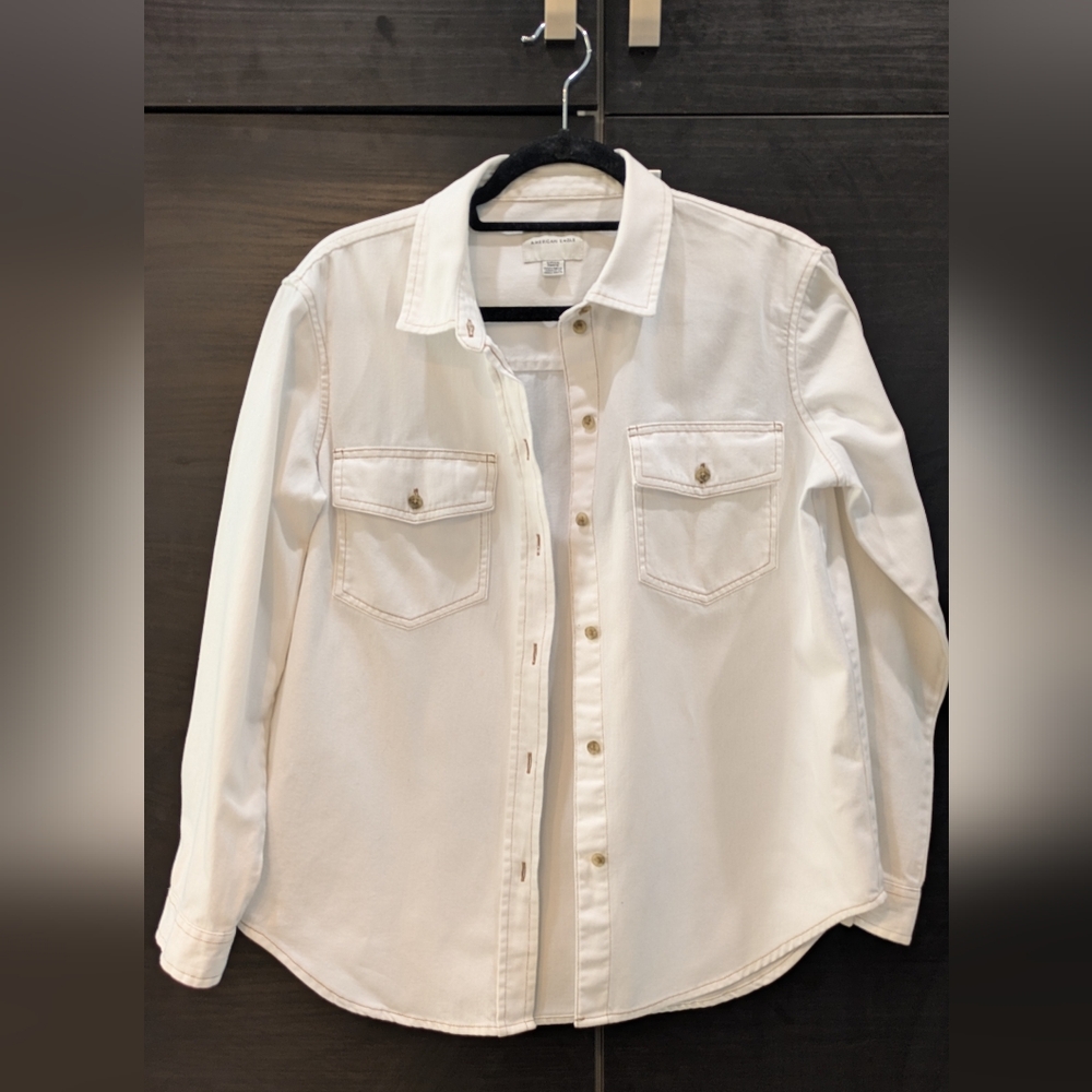 American Eagle Outfitters Cream Denim Button-Down Shirt with Chest Pockets - Picture 7 of 7